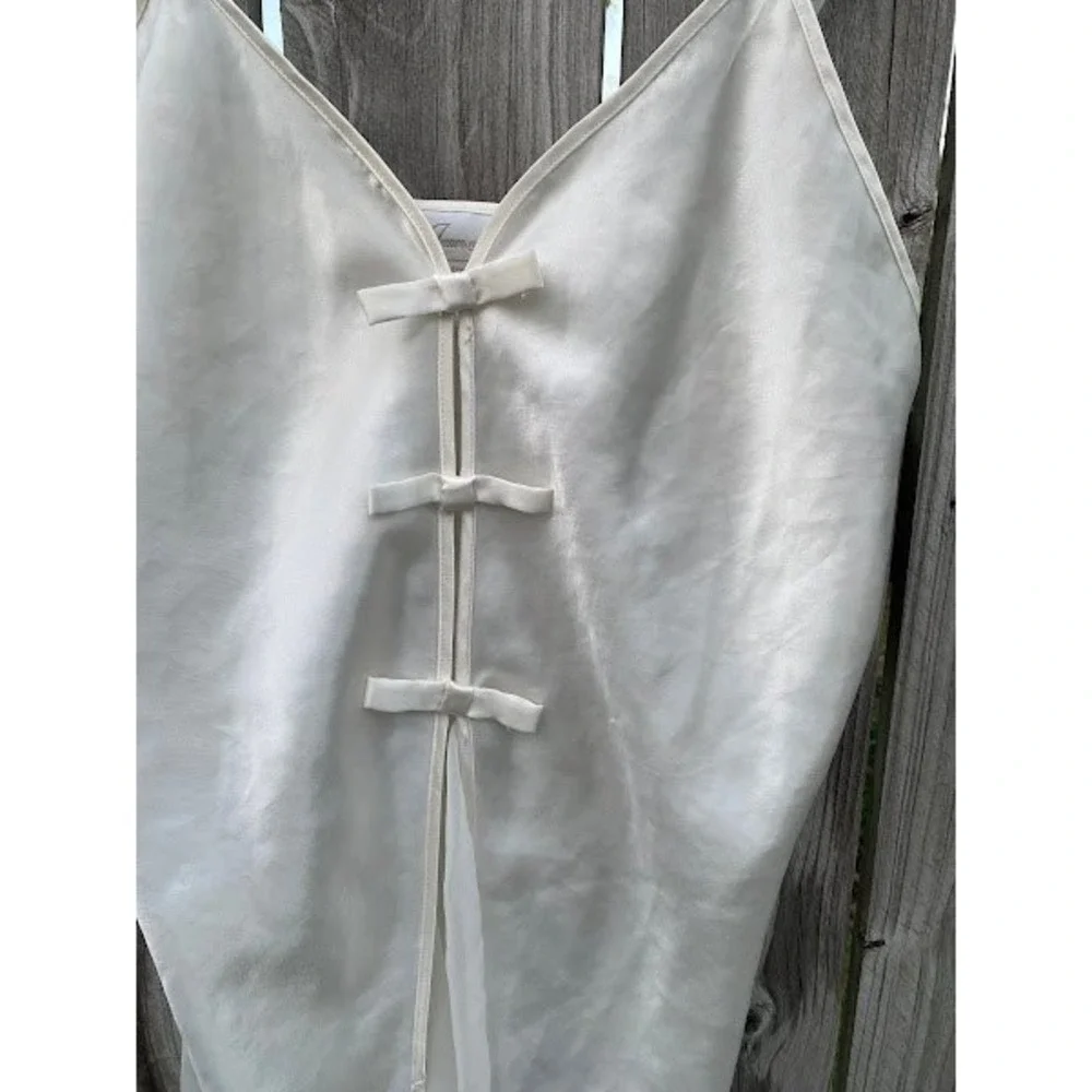 Inner Most White Satin Bow Front Chemise Nightgown Medium Wide‎ Sheer Straps